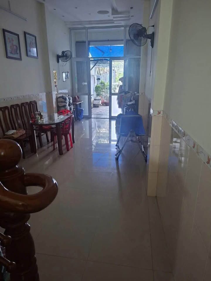 Nhà 3 tầng hẻm ô tô Nguyễn Thị Minh Khai 70m² giá 3.5 tỷ - An cư lý tưởng!