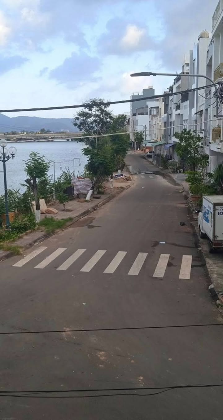 Nhà khu Hà Thanh, Quy Nhơn 40.7m² giá thỏa thuận - View sông mát mẻ quanh năm!