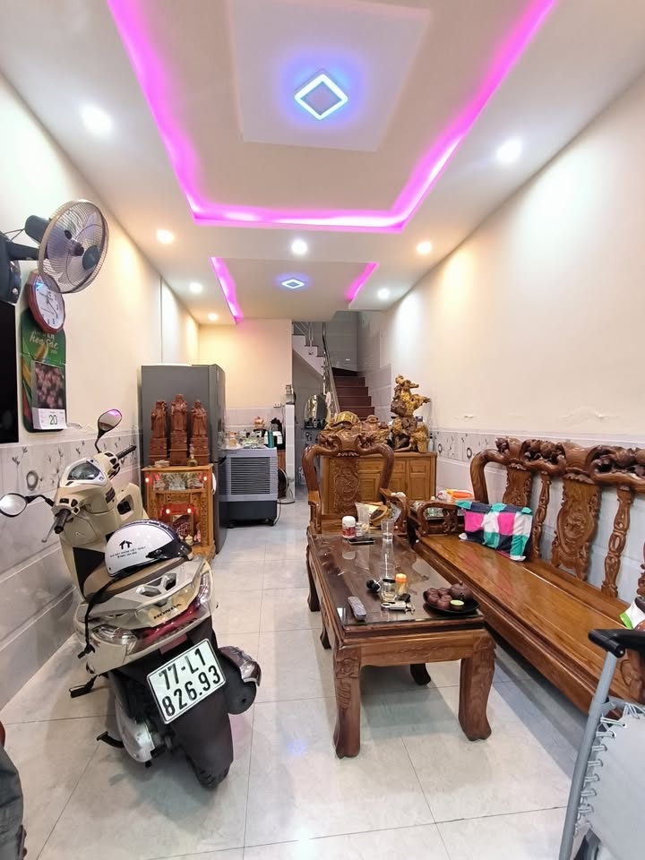 Nhà Hẻm Ngô Mây, Quy Nhơn 25m² giá 2 tỷ - Chính chủ bán gấp!