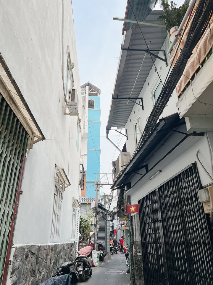 Nhà riêng Quận 4, Tôn Đản 15m² giá 1.9 tỷ - Cơ hội hiếm có!