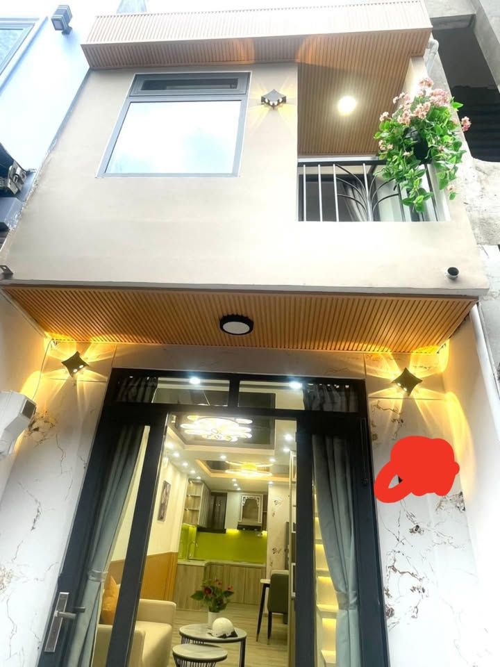 Nhà 2 tầng Kiệt Hoàng Diệu, Đà Nẵng 31m² giá 3.35 tỷ - Thiết kế sang trọng, Full nội thất!