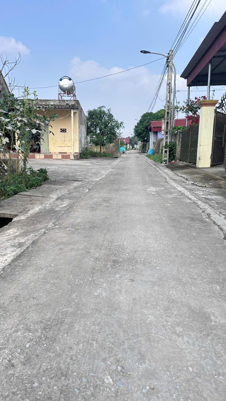 Đất nền thôn Đồng Lạc, xã Nghĩa Sơn, 209m² giá 1.1 tỷ - Dân cư sầm uất, an ninh tốt!