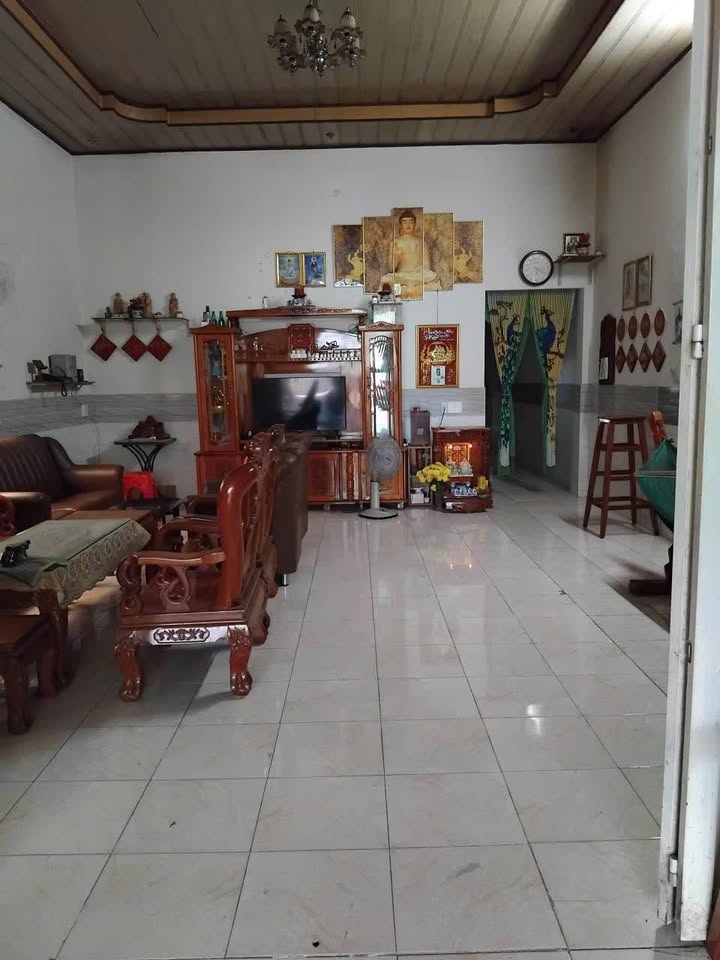 Nhà cấp 4 và đất 233,3m² tại Rạch Bà Vèn - Giá chỉ 2,4 tỷ