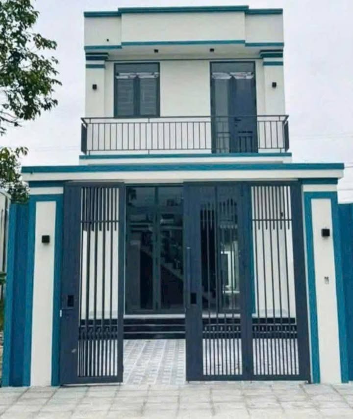 Nhà 1 trệt 1 lầu tại đường D4b, Bến Cát, 150m² giá 2.4 tỷ - Đường nhựa 16m, gần khu công nghiệp!