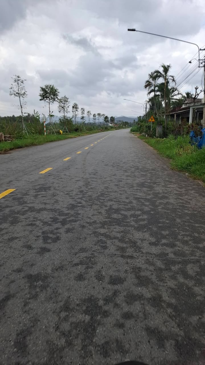 Đất thổ cư Vạn Đức, Hoài Ân 187m² giá 800 triệu - View sông thoáng mát!