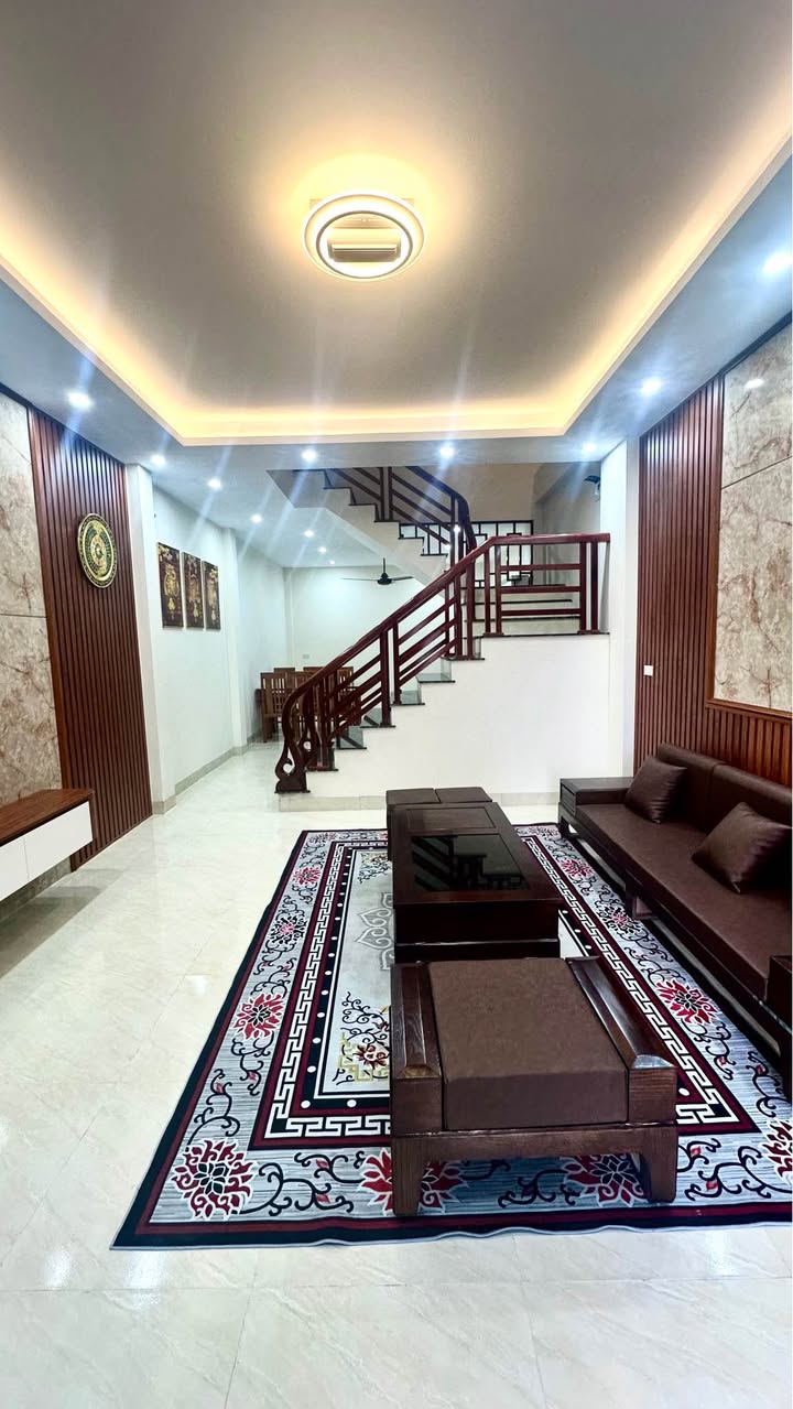 Nhà 3 tầng Kim Sơn 67m² giá 4 tỷ - Không gian sống lý tưởng!