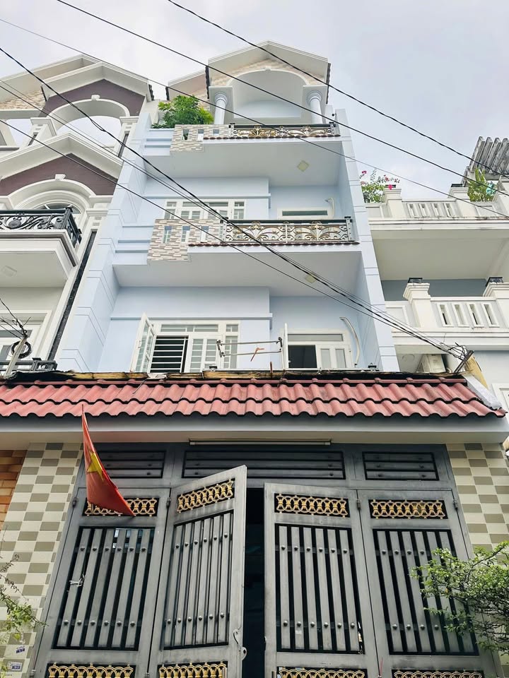 Nhà hẻm xe tải thông Đường Chiến Lược, Quận Bình Tân, 95m² giá 8.2 tỷ - Đầu tư sinh lời ngay!