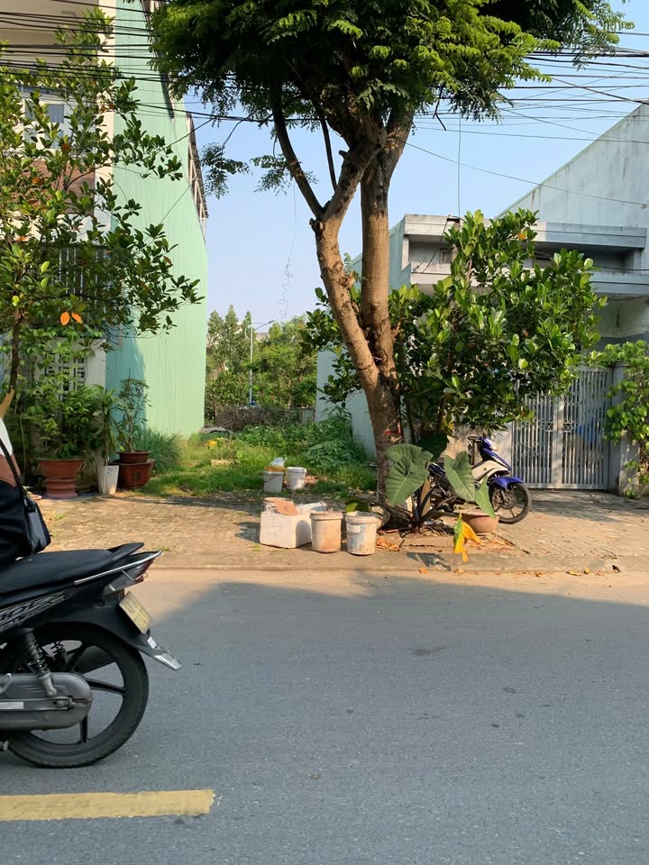 Lô đất 2 mặt tiền Hòa Xuân 100m² giá 6.79 tỷ - Cơ hội đầu tư hiếm có!