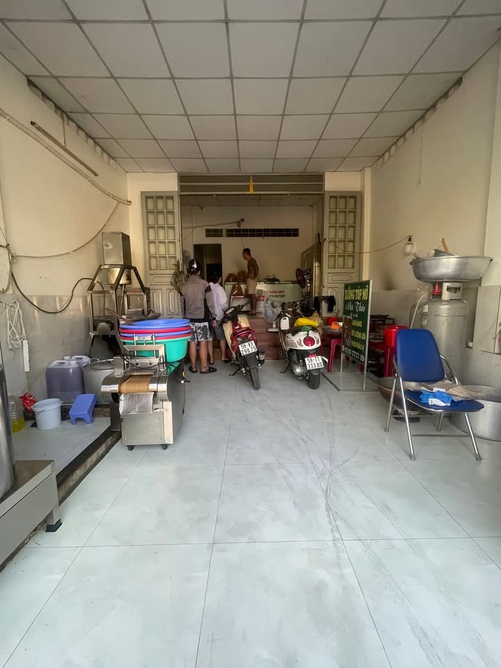 Nhà FrontHouse Tân Hiệp - Hóc Môn 103m² giá 4.8 tỷ - Mặt tiền buôn bán sầm uất!