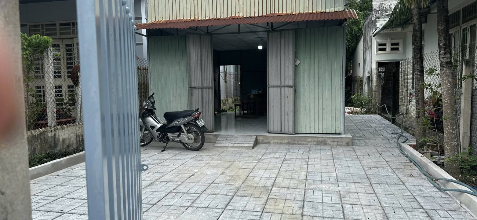 Đất nền Hòa Thành 207m² giá 340 triệu - Vị trí đắc địa mặt tiền đường nhựa