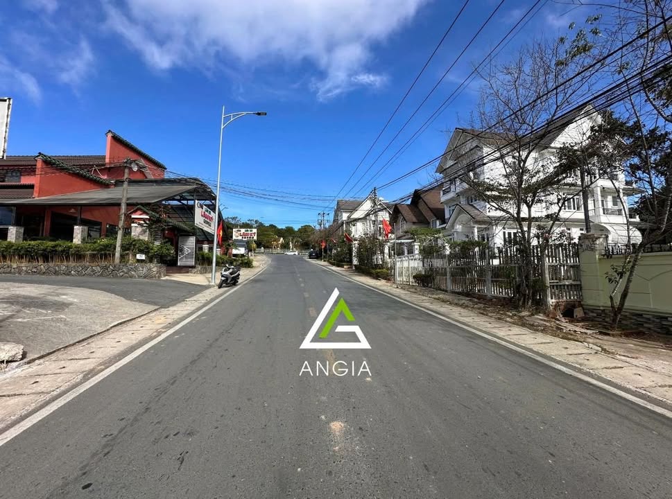 Đất mặt tiền Ngô Tất Tố, Đà Lạt 400m² giá 29 tỷ - Khu vực biệt thự sang trọng!