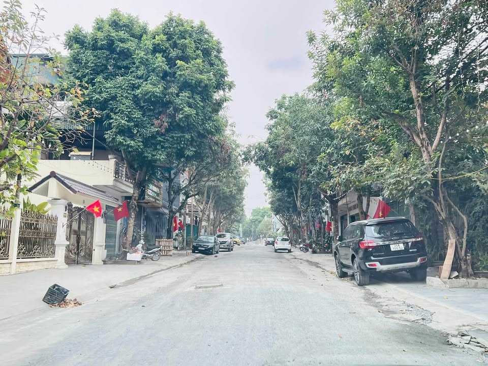 Đất nền Đô Đốc Lộc, Tân Bình 92m² giá 3.1 tỷ - Pháp lý đầy đủ, đầu tư sinh lời!