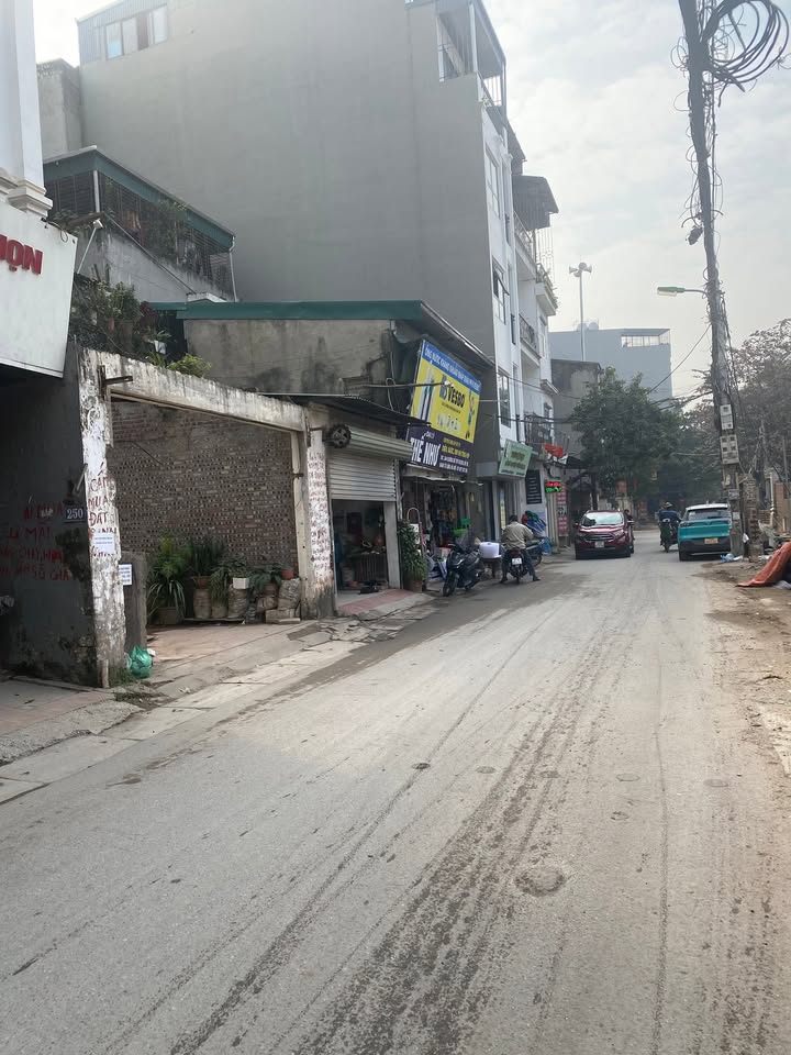 Nhà 3 tầng Đại Mỗ - Vạn Phúc 72m² giá 18 tỷ - Vị trí hiếm ô tô vào nhà!