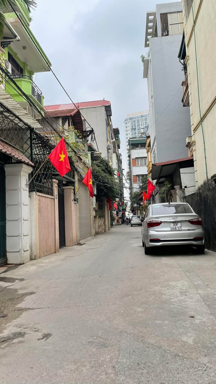 Đất nền phường Bồ Đề 70m² giá 19 tỷ - Sổ đỏ chính chủ, vị trí đắc địa!