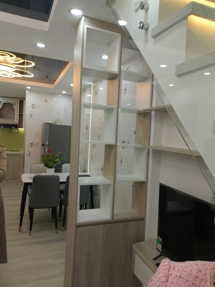 Nhà 2 tầng tại Hoàng Diệu, Hải Châu, 31m² giá 3,45 tỷ - Full nội thất vào ở ngay!
