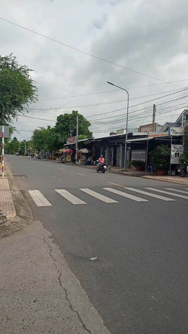 Đất nền đẹp đường Hàng Me, phường Hòa Thuận, 180m² - Pháp lý rõ ràng, giá tốt!