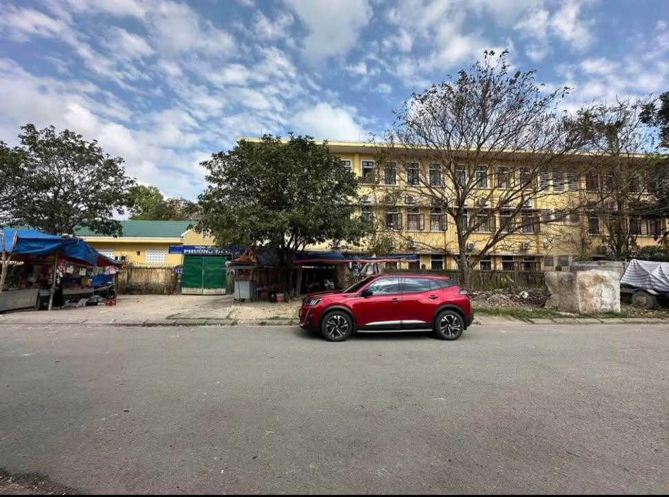 Bán lô góc nhà 2 tầng Phường Thủy Xuân 124m² giá 4 tỷ - Đối diện trường học đông đúc!