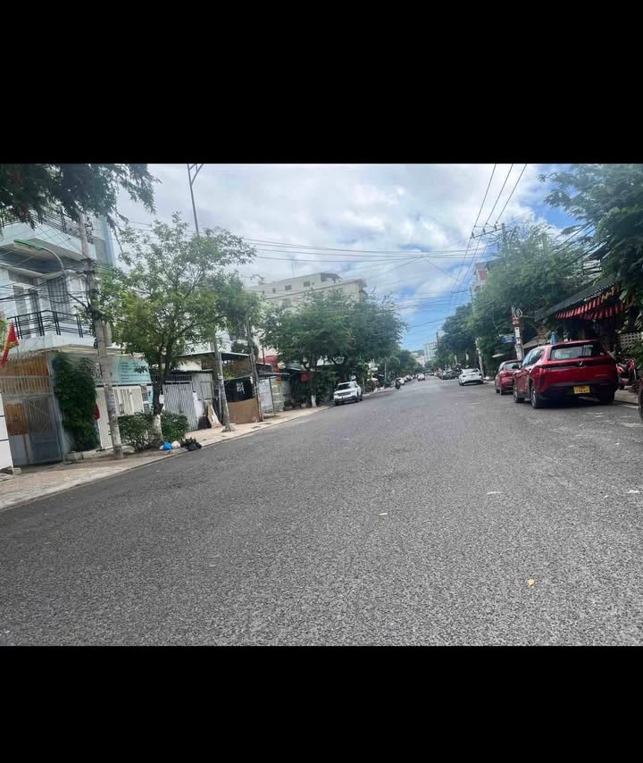 Bán căn góc 2 mặt tiền Lý Nam Đế, Phước Long, Nha Trang 180,9m² - Vị trí vàng gần biển!