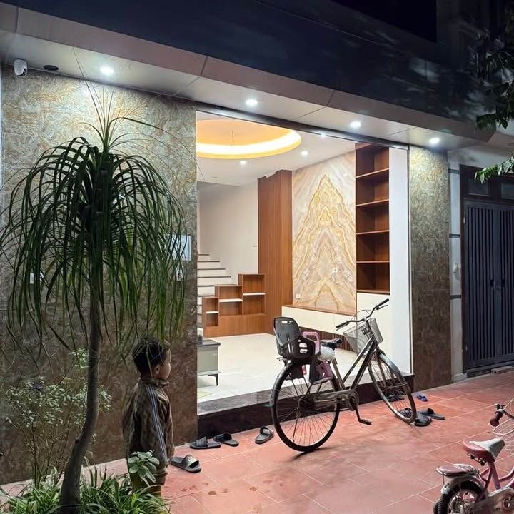 Nhà riêng Yên Vĩnh 32m² giá 5 tỷ - Thiết kế 5 tầng hiện đại!