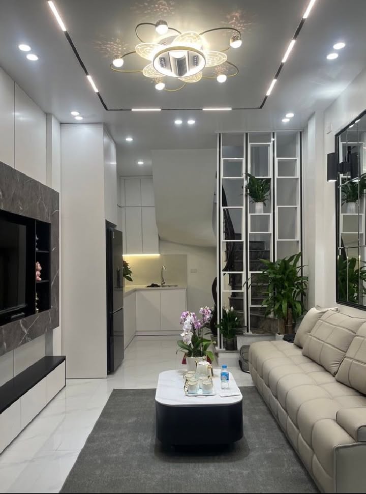 Nhà đẹp Bạch Mai 25m² giá 6.5 tỷ - Đón Tết ngay!