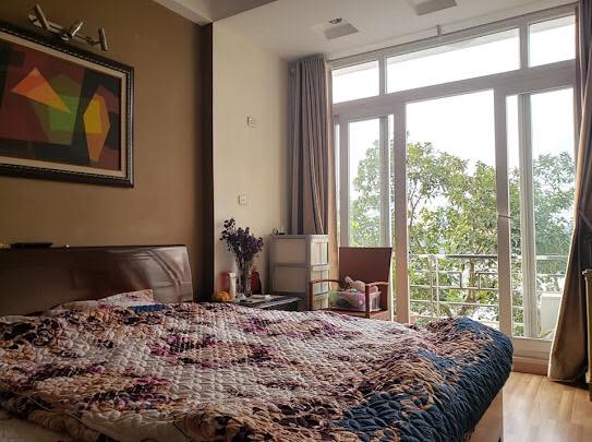 Nhà phố Hoàng Mai 60m² giá 7.8 tỷ - Sát ô tô, gần chợ và trường học!