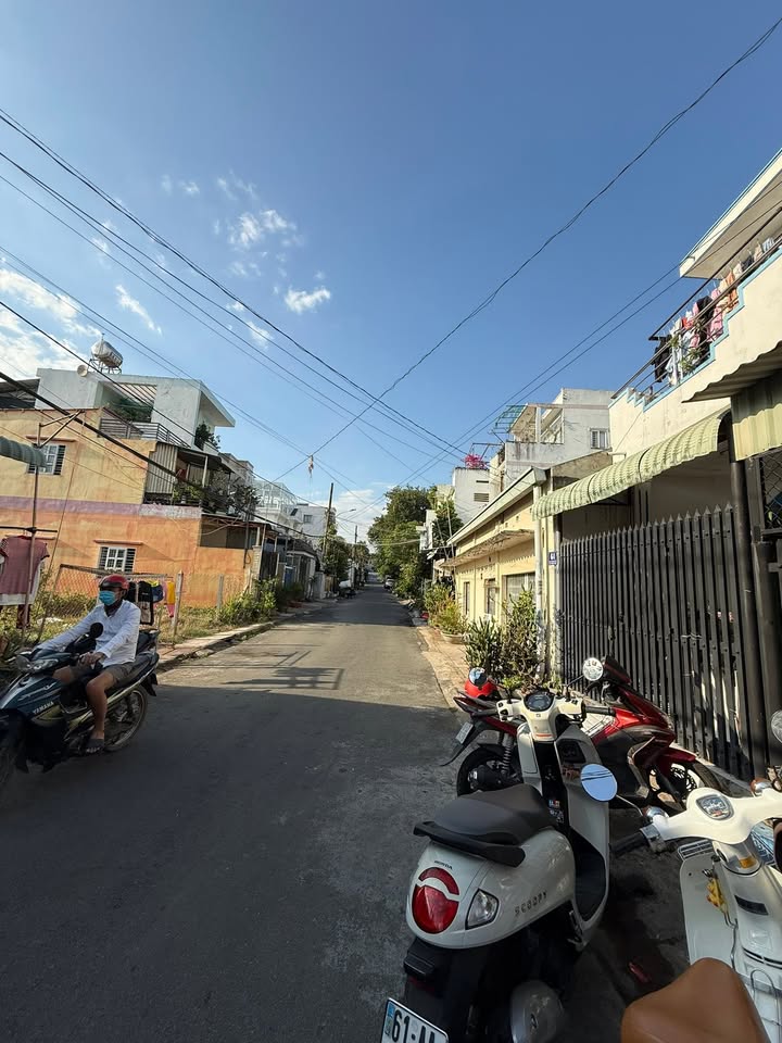 Đất nền Phú Cường 46m² giá 2.4 tỷ - Có nhà cấp 4 cho thuê 5 triệu