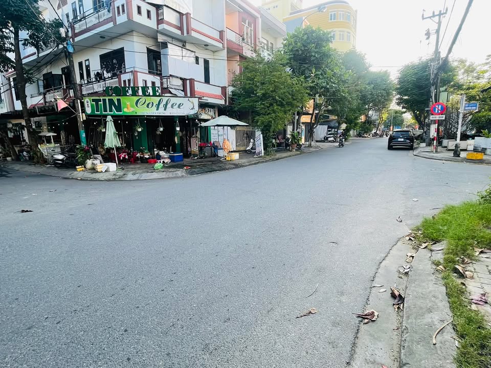 Lô đất 2 mặt tiền đường Hồ Nguyên Trừng, Đà Nẵng 107,5m² giá 12 tỷ - Cơ hội đầu tư hấp dẫn!