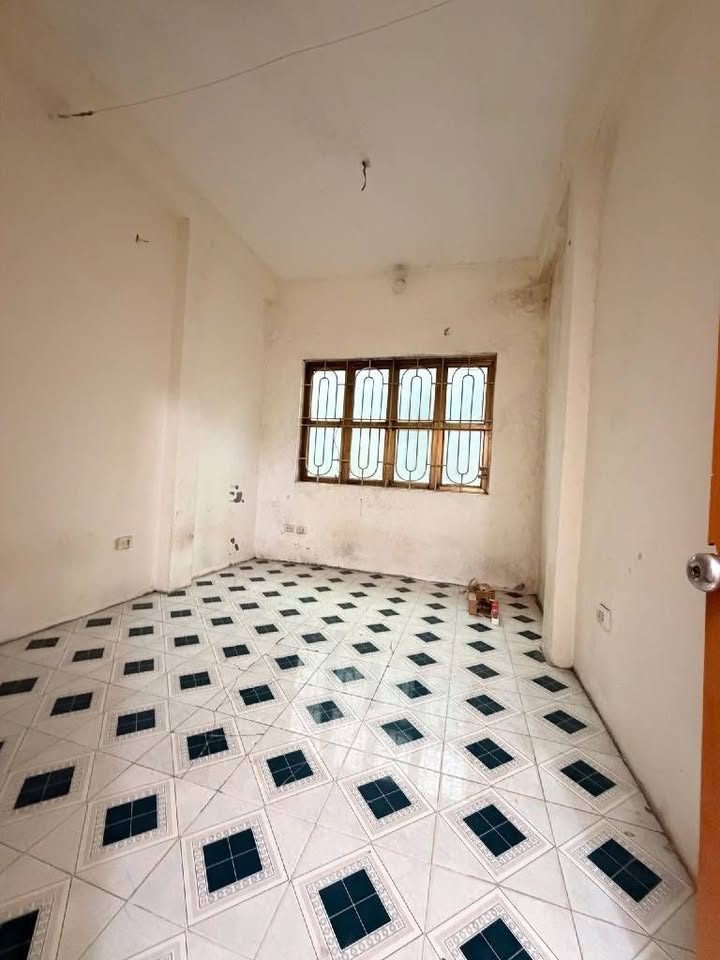 Nhà riêng Bạch Đằng 15m² giá 3.1 tỷ - Vị trí siêu hiếm, sổ riêng!