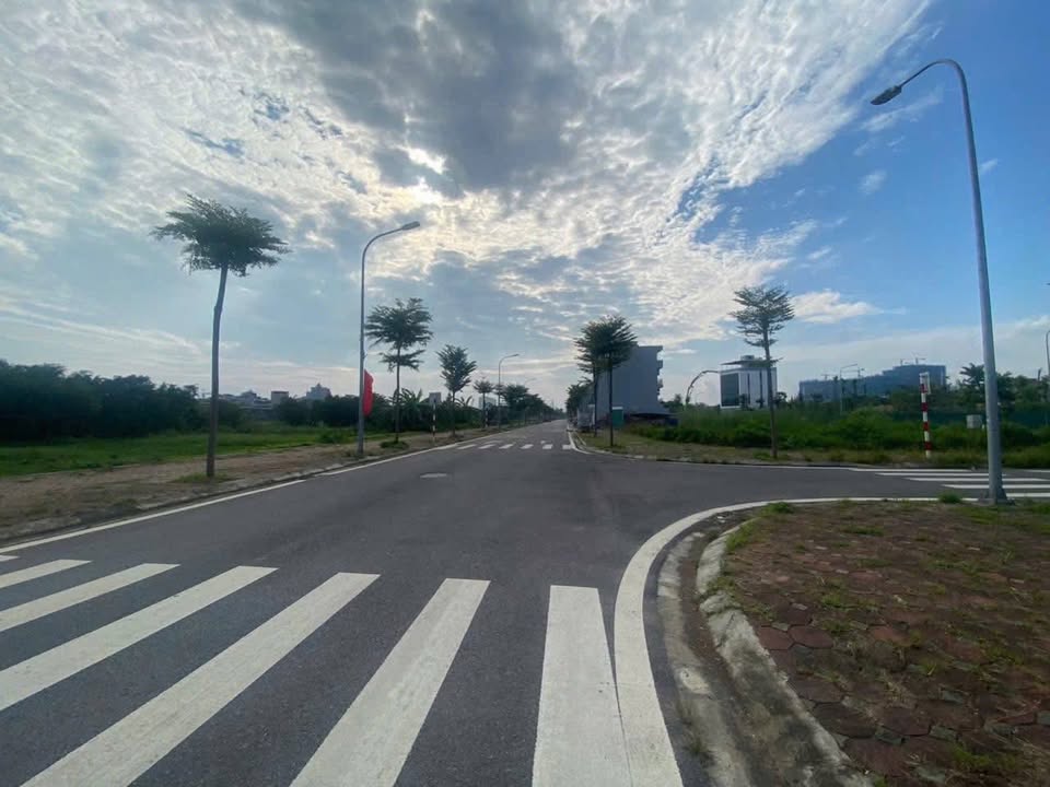 Đất đấu giá Huỳnh Cung, Hoàng Mai, 78.6m² giá 14 tỷ - Cơ hội đầu tư hấp dẫn!