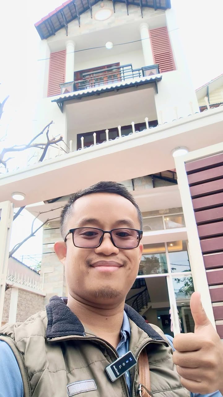 Nhà 4 tầng hẻm rộng 8,5m tại phường Quang Trung, Quy Nhơn - Sổ đỏ chính chủ chỉ 5.2 tỷ!