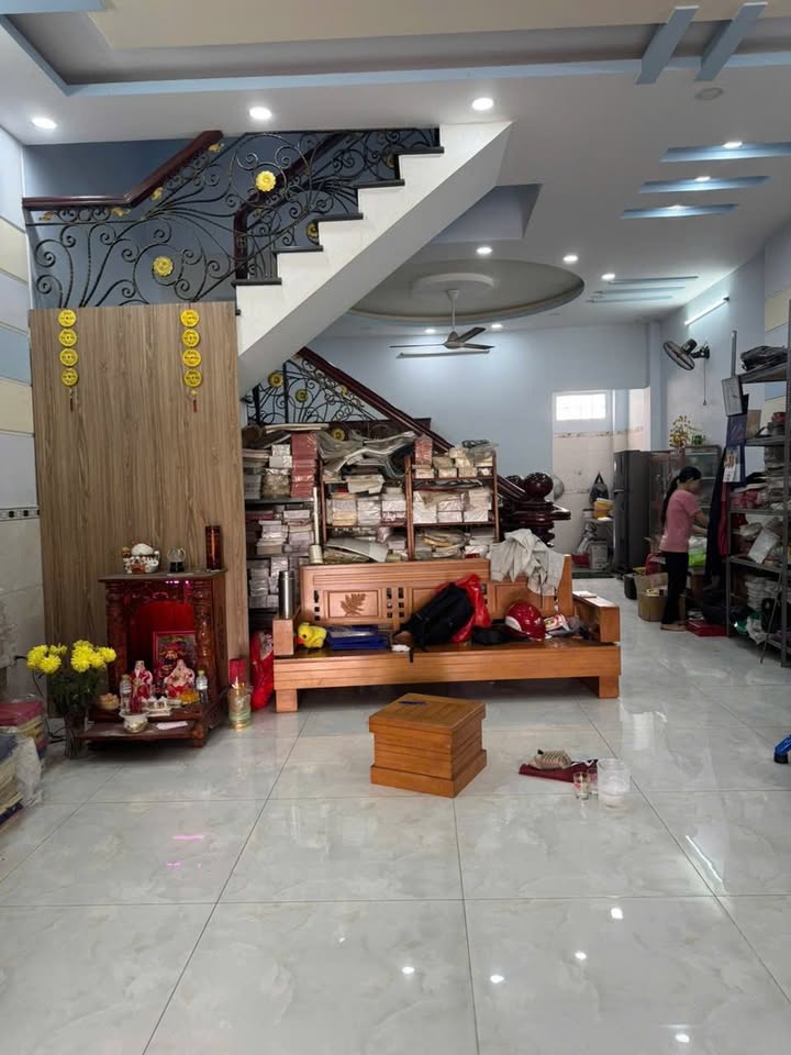 Bán nhà mặt tiền Thới Tam Thôn 13, Hóc Môn 84m² - Giá tốt khu vực!