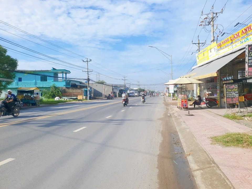 Đất thổ cư mặt tiền Hoàng Thành, Mỹ Hạnh 150m² giá 1.65 tỷ - Vị trí đẹp, cơ hội đầu tư hấp dẫn!