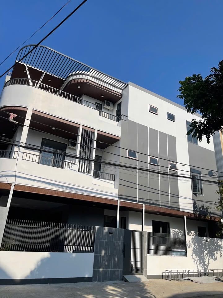 Villa góc 2 mặt tiền Đà Nẵng 100,3m² giá 18,5 tỷ - Đầu tư sinh lời ngay!