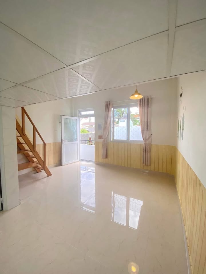 Phòng cho thuê Đường Mạc Đĩnh Chi, Đà Lạt 3.9 triệu - Gần trung tâm, an ninh tốt!