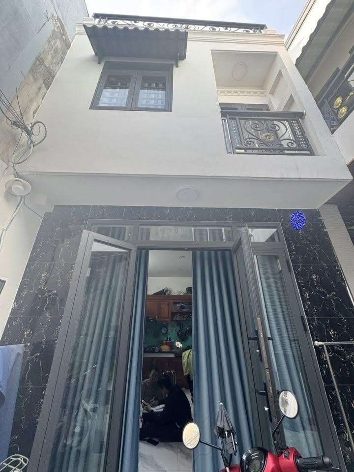 Nhà hẻm Ba Gác Chiến Lược, Bình Trị Đông 18m² giá 2.75 tỷ - Kết cấu đẹp, gần AEON Mall!