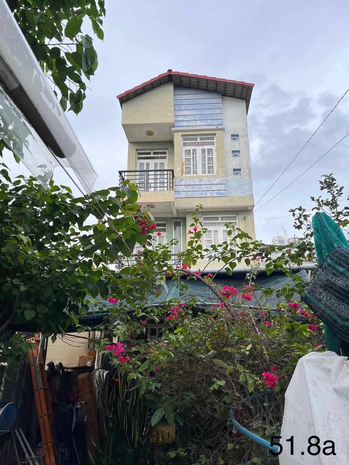 Nhà mặt tiền đường nhựa 8m Hóc Môn 150m² giá 7 tỷ - Cần bán gấp!