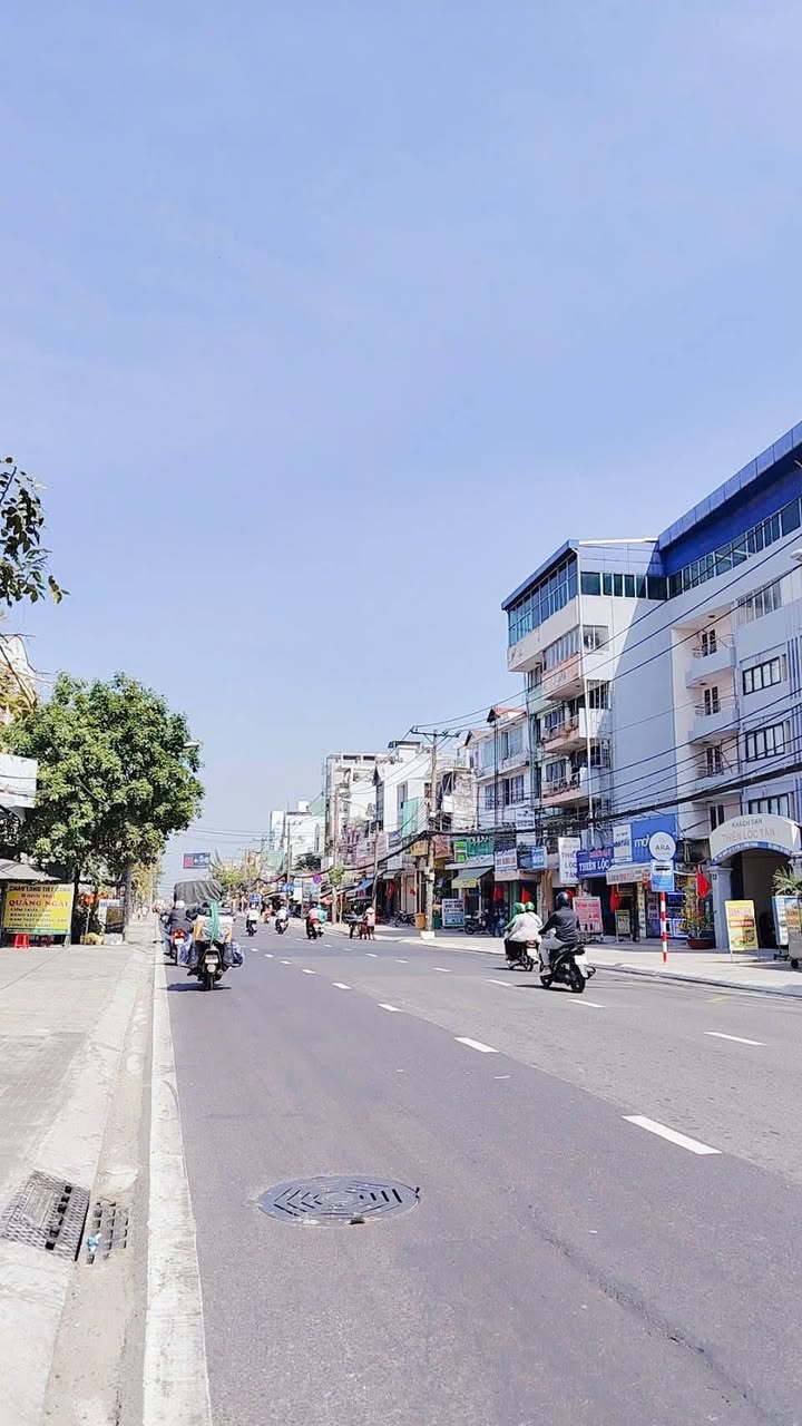 Nhà phố QL13, Bình Thạnh 85m² giá 5.98 tỷ - Chính chủ, đầy đủ nội thất!