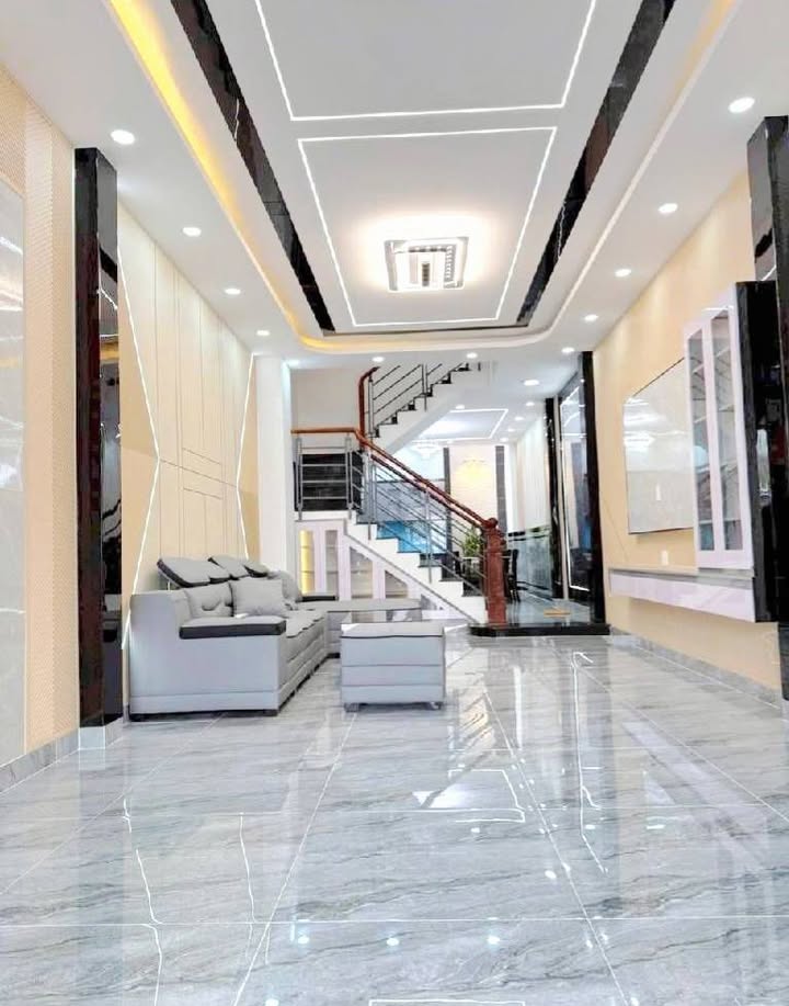 Nhà 3 tầng tại Quận 12, 80m² giá 6 tỷ - Đẹp lung linh, sẵn sàng ở ngay!