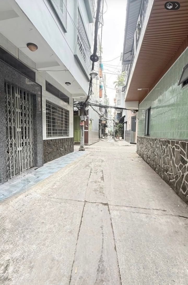 Nhà riêng Quận 11 - 4 tầng, 31m² - Sổ hồng chính chủ, chỉ 6.48 tỷ!