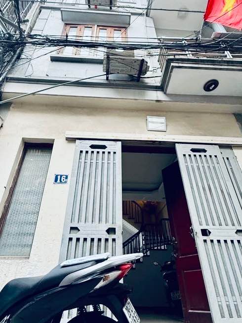 Nhà phố Dương Quảng Hàm - Nguyễn Văn Huyên 48m² giá 14 tỷ - Lô góc sáng thoáng, ô tô đỗ cửa!