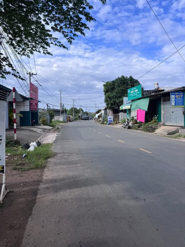 Nhà mặt tiền đường nhựa chính km129, huyện Bảo Lâm, 700m² giá 3.8 tỷ - Cơ hội đầu tư sinh lời!