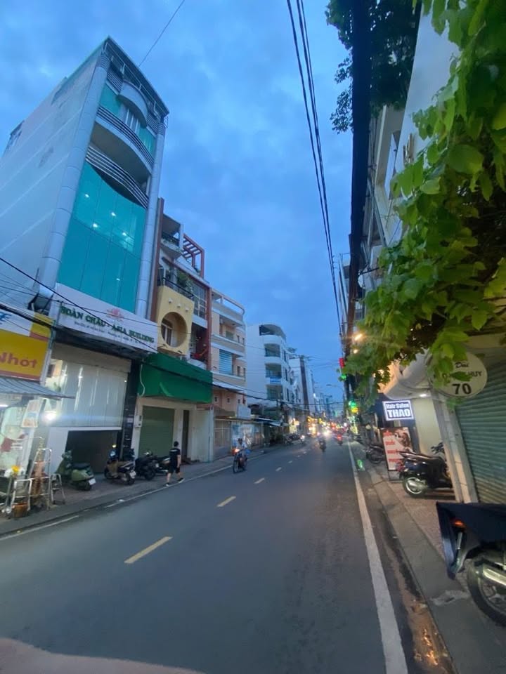 Nhà đẹp Hồ Bá Kiện Quận 10 36m² giá 8 tỷ - Chính chủ bán gấp!