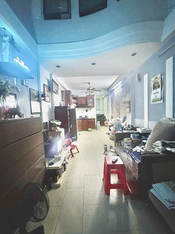 Nhà riêng Huỳnh Văn Bánh, Phú Nhuận 43m² giá 7.4 tỷ - Đường lớn, vào tận nơi!