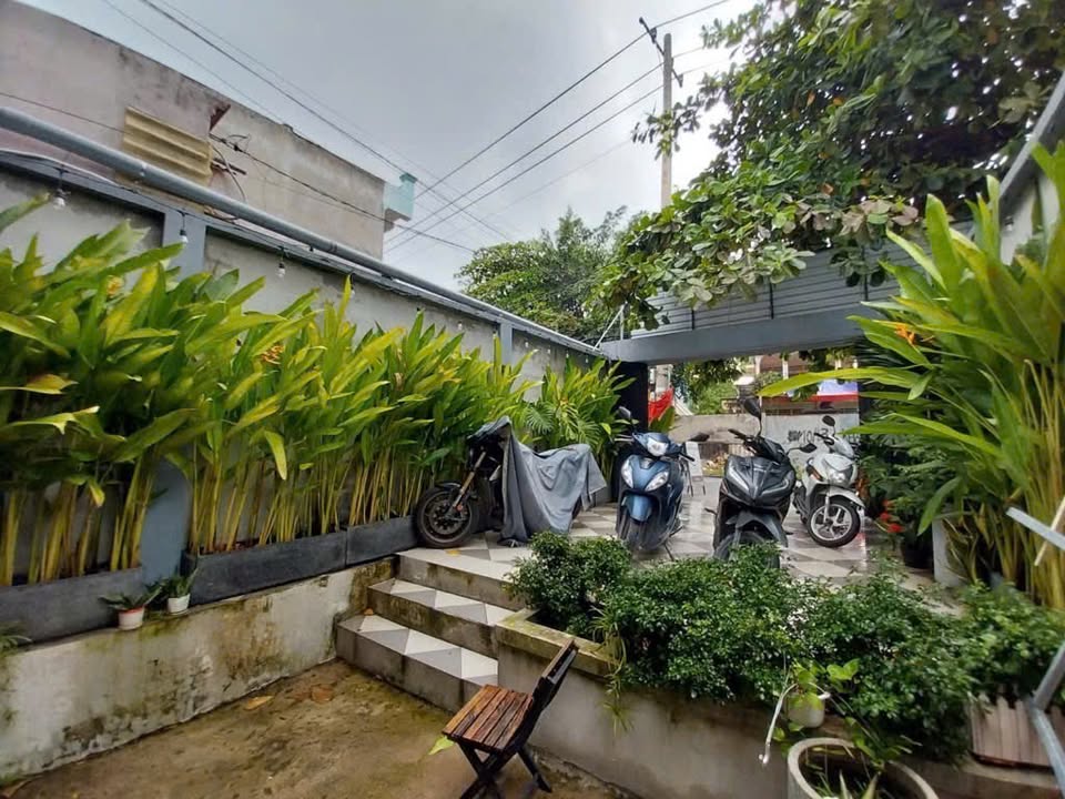 Bán nhà mặt tiền ĐT4 Đông Thạnh 538m² giá 16 tỷ - Đầu tư sinh lợi ngay!