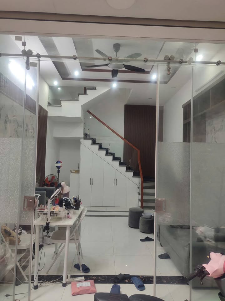 FrontHouse Dư Hàng Kênh 58m² giá 3.35 tỷ - Kinh doanh kết hợp ở lý tưởng!