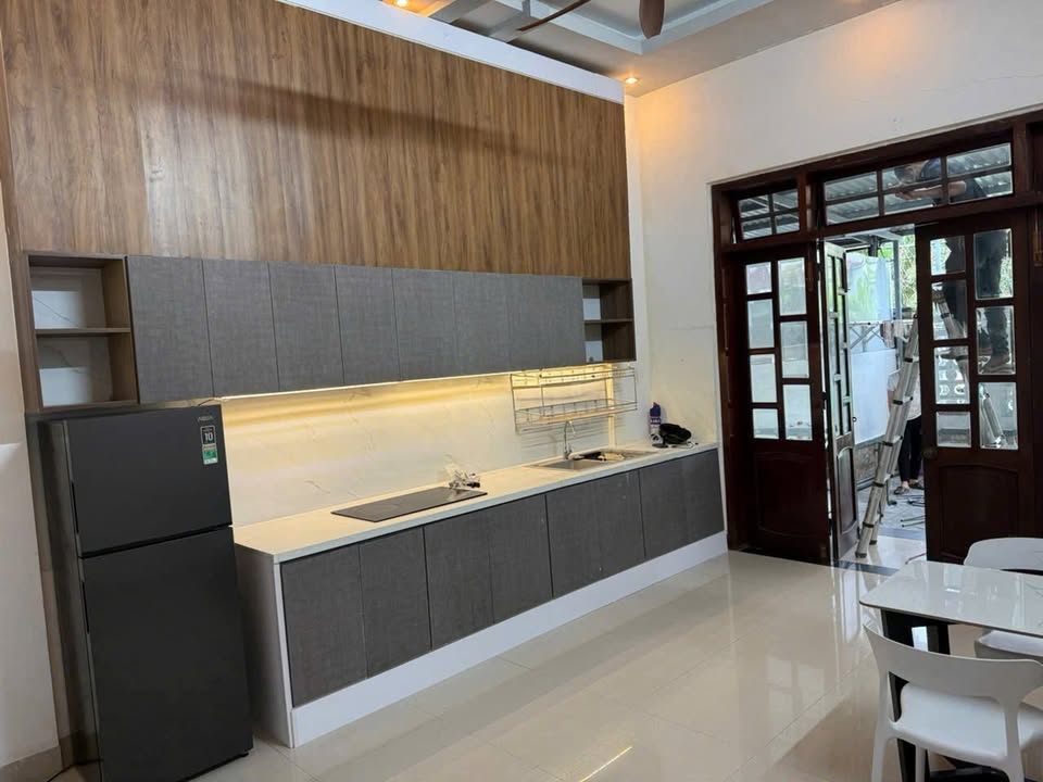 Nhà 3 tầng đường Hồ Xuân Hương, Đà Nẵng 100m² giá 12 tỷ - Gần biển Mỹ Khê!