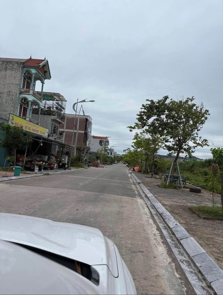 Đất nền đường Duy Tân, Hạ Long, 90m² giá 2 tỷ - Cơ hội đầu tư tuyệt vời!