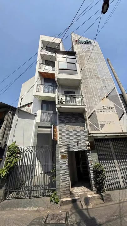 Nhà riêng hẻm 6m Đường Lạc Long Quân, Tân Bình 8m² giá 990 triệu - Sổ hồng chính chủ!