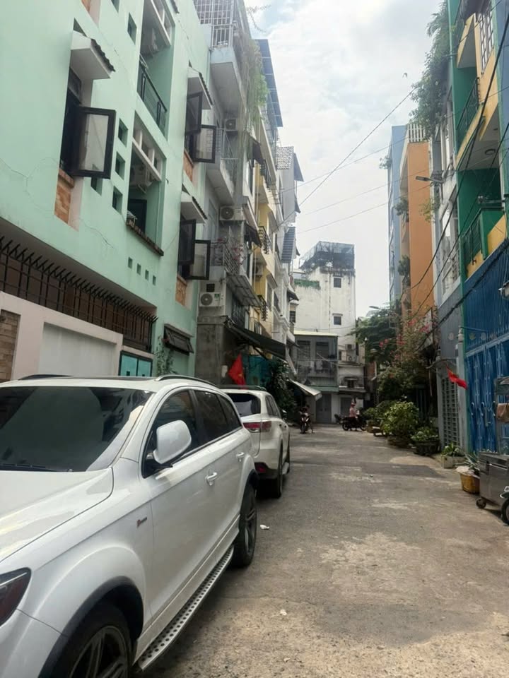 Biệt thự hẻm 8m Cộng Hòa, Quận Tân Bình, 54m² giá 10.9 tỷ - Cơ hội không thể bỏ lỡ!