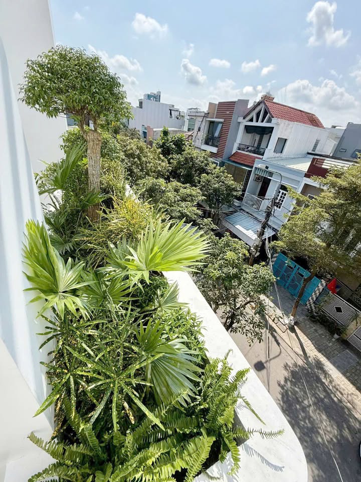 Nhà phố Hòa Cường Bắc Đà Nẵng 100m² giá 11 tỷ - Kinh doanh sầm uất